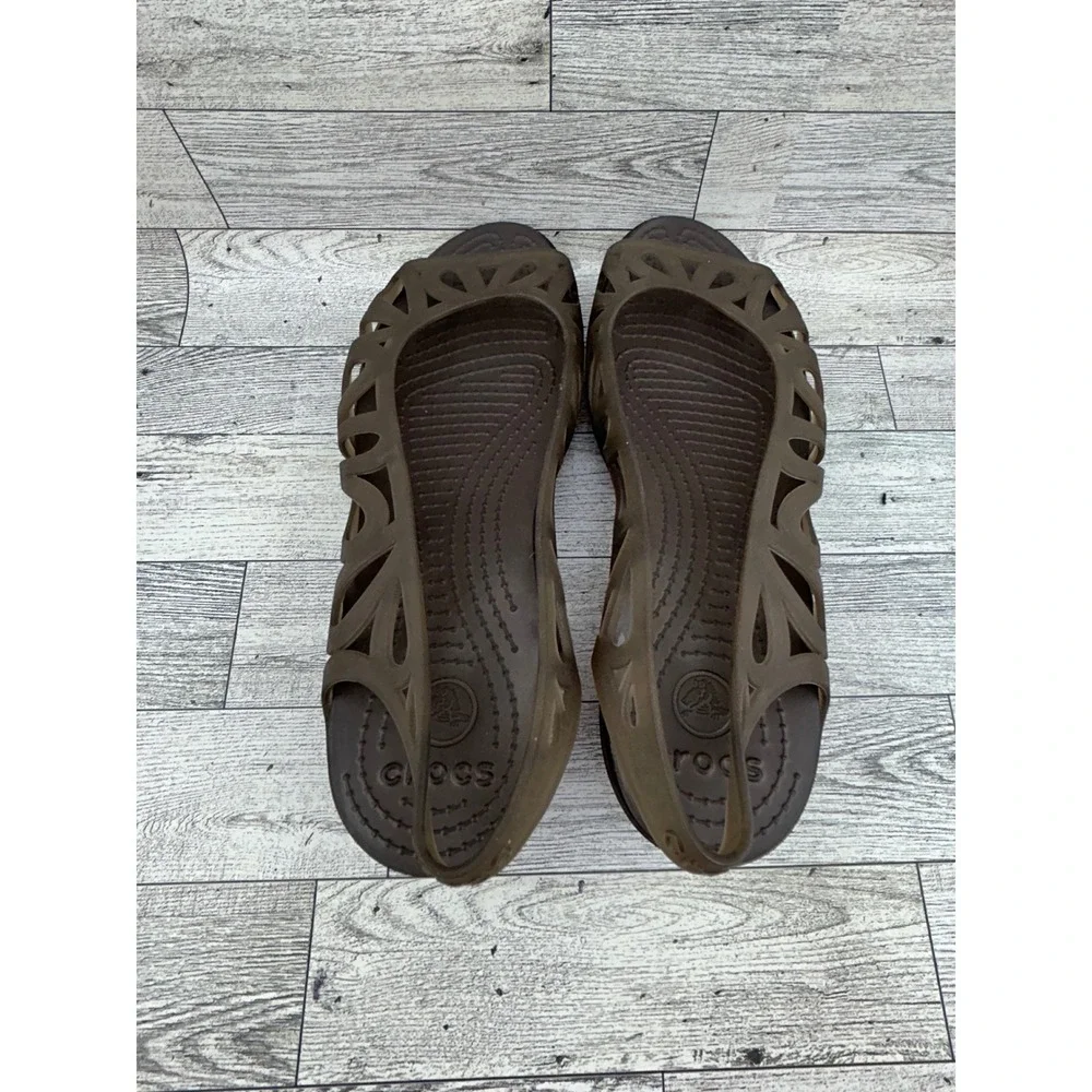 Crocs Adrina III Mini Wedge Espresso Brown Floral Cut Out Sandals Women Sz 8